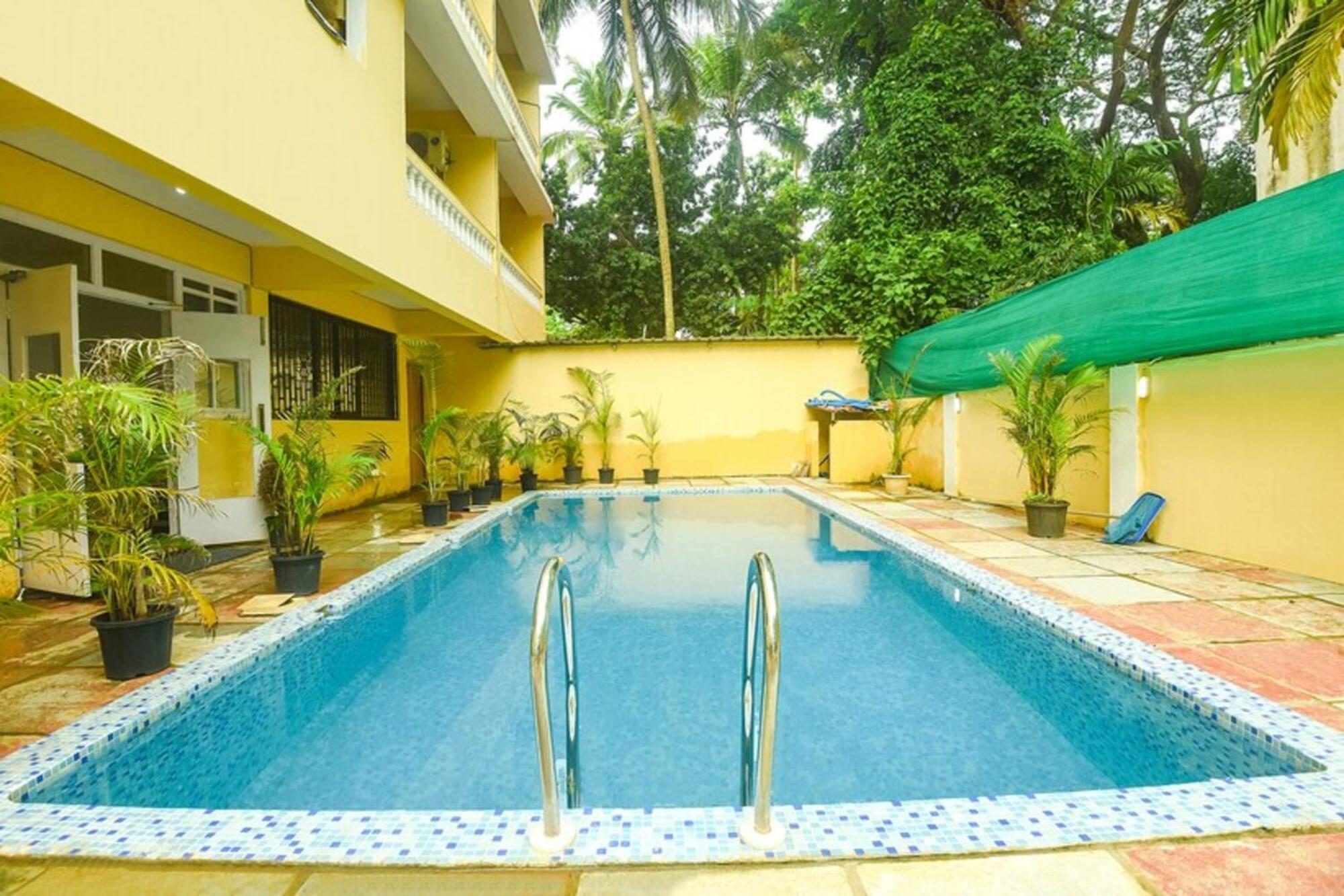 Fabexpress De Classio With Pool - Nr Candolim Beach Hotel Екстериор снимка